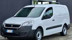 Bianco Usata 2018 Peugeot Partner Premium Monovolume | 11.300 € (Buon prezzo)