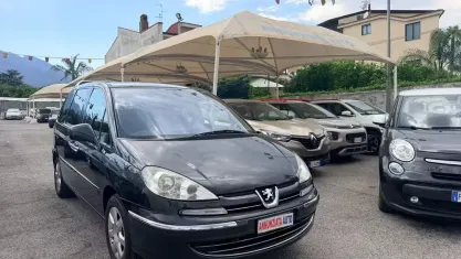 Usata Peugeot 807 136 CV (100 kW) 2012 Nero Monovolume