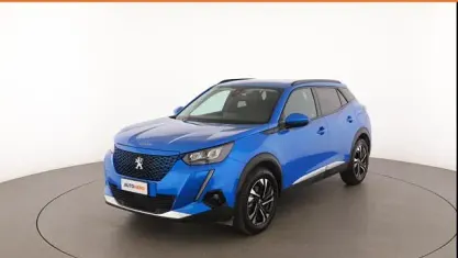 Usata Peugeot e-2008 Allure 100 kW (136 CV) 2021 Blu SUV