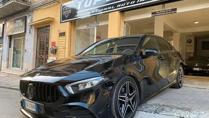 Usata Mercedes A180 AMG 115 CV (84 kW) 2019 Nero Berlina