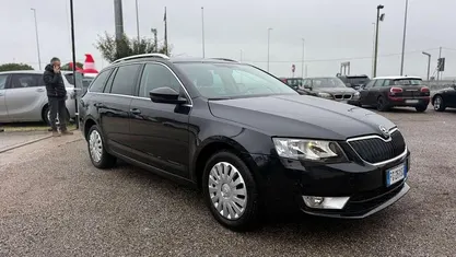 Usata Skoda Octavia G-TEC Design Edition 110 CV (80 kW) 2017 Other Station wagon