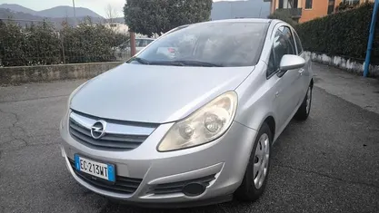 Usata Opel Corsa 80 CV (58 kW) 2010 Utilitaria