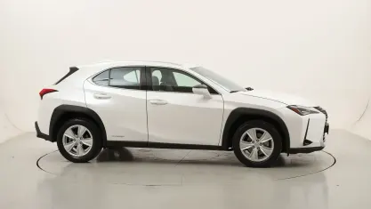 Usata Lexus UX Business Edition 184 CV (135 kW) 2022 Biancobianco SUV