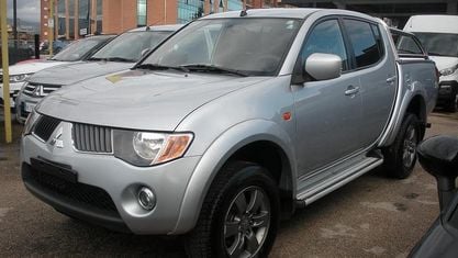 Occasion Mitsubishi L200 Intense 136 ch (100 kW) 2011 Gris Pick-up