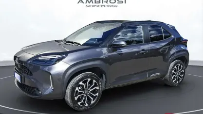 Usata Toyota Yaris Cross 92 CV (67 kW) 2023 Grigio SUV