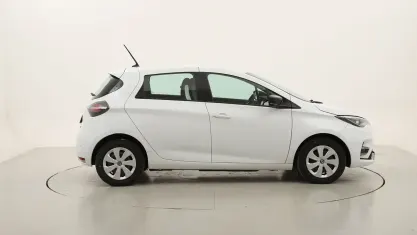 Usata Renault Zoe Zen 50 kW (69 CV) 2022 Biancobianco Utilitaria