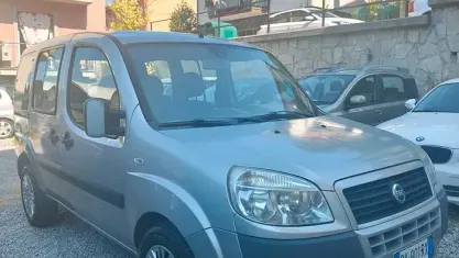 Usata Fiat Doblò Family 75 CV (55 kW) 2007 Grigio Monovolume