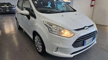 Usata Ford B-MAX Titanium 105 CV (77 kW) 2014 Monovolume
