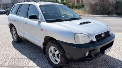 Usata Hyundai Santa Fe Dynamiq 112 CV (82 kW) 2004 Grigio SUV