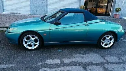 Usata Alfa Romeo Spider 191 CV (140 kW) 1999 Cabrio