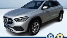 Argento metallizzato Usata 2023 Mercedes GLA200 SUV | 34.900 € (Ottimo prezzo)