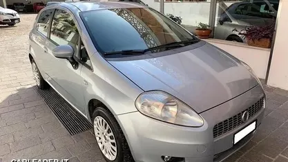 Gray Usata 2010 Fiat Grande Punto Dynamic Due volumi | 3950 €