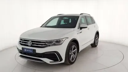 Usata VW Tiguan R-line 150 CV (110 kW) 2023 Bianco pastello SUV