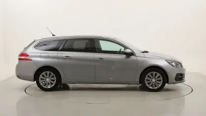 Usata Peugeot 308 Allure 131 CV (96 kW) 2021 Argentoargento Station wagon