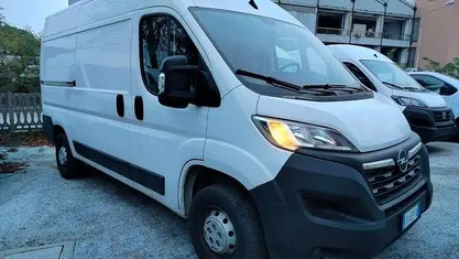 Usata Opel Movano 140 CV (102 kW) 2024 Bianco Furgone