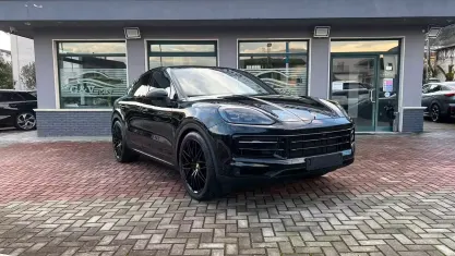 Usata Porsche Cayenne 353 CV (259 kW) 2025 Nero SUV