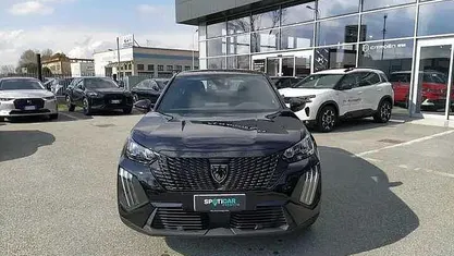 Nero perla Nuova 2025 Peugeot 2008 Style SUV | 21.250 € (Buon prezzo)