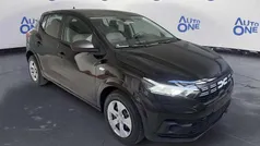 Nero Nuova 2024 Dacia Sandero Comfort Due volumi | 14.990 € (Ottimo prezzo)