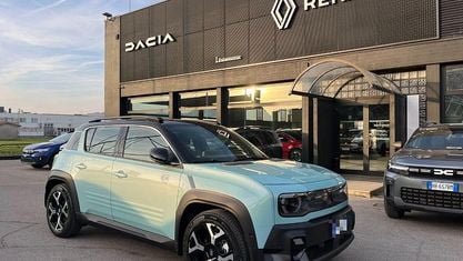 Nuova Renault R4 Komfort 110 kW (150 CV) 2025 Berlina