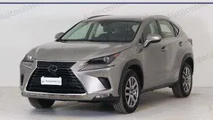 Grigio Usata 2019 Lexus NX300h Executive Line SUV | 24.500 € (Buon prezzo)