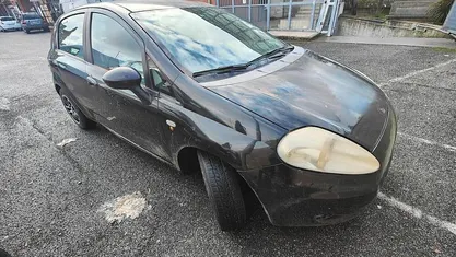 Usata Fiat Grande Punto 74 CV (54 kW) 2006 Nero Utilitaria