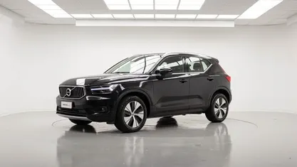 Nero [019] Usata 2021 Volvo XC40 Inscription SUV | 25.890 € (Buon prezzo)
