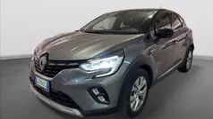 Grigio Usata 2022 Renault Captur Zen SUV | 18.300 € (Buon prezzo)