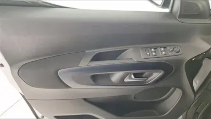 Usata Peugeot Rifter Active 102 CV (75 kW) 2019 Grigio scuro Monovolume