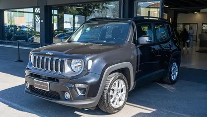 Usata Jeep Renegade Limited 120 CV (88 kW) 2020 Enigma black SUV