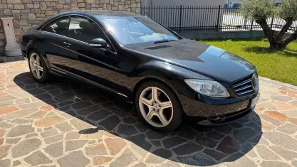 Usata Mercedes CL500 387 CV (284 kW) 2006 Nero Coupé