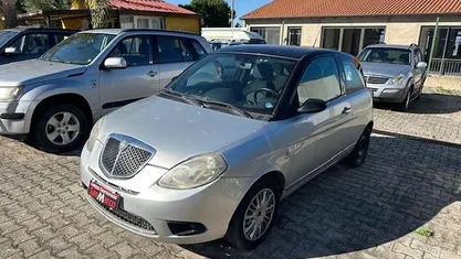 Gray Usata 2007 Lancia Ypsilon Due volumi | 3200 € (Buon prezzo)