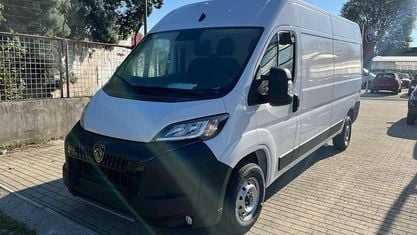 Nouă Peugeot Boxer S 140 CP (102 kW) 2025 Alb Van