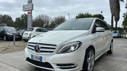 Usata 2011 Mercedes B180 Premium Monovolume | 6500 € (Buon prezzo)
