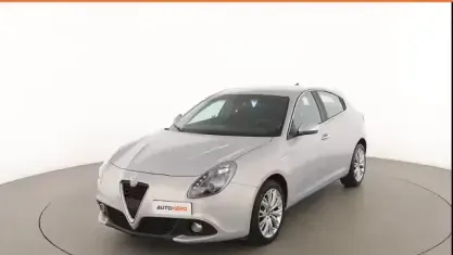 Usata Alfa Romeo Giulietta Super 120 CV (88 kW) 2017 Argento Utilitaria