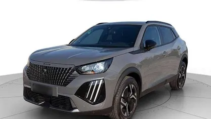 Usata Peugeot 2008 Allure 101 CV (74 kW) 2024 SUV