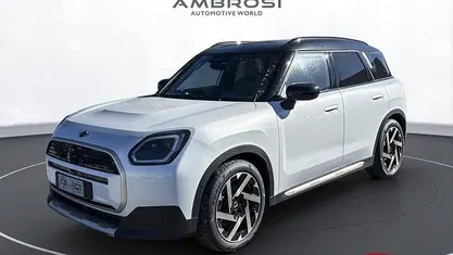 Usata Mini Cooper Countryman Favoured 150 kW (204 CV) 2025 Bianco SUV