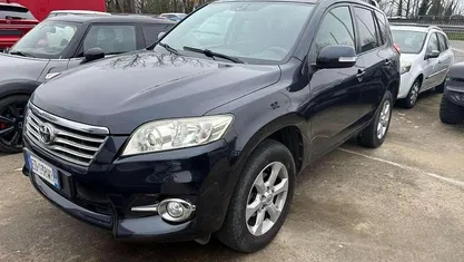 Usata Toyota RAV4 150 CV (110 kW) 2011 SUV