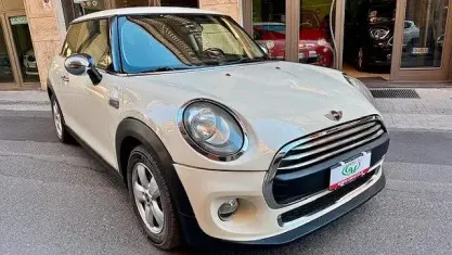 Usata Mini Cooper 95 CV (69 kW) 2016 Bianco Utilitaria