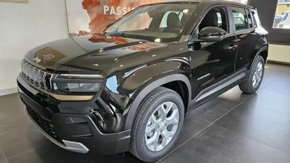Usata 2024 Jeep Avenger Altitude SUV | 23.400 € (Buon prezzo)