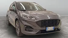 Grigio(met.) Usata 2023 Ford Kuga ST-Line SUV | 22.900 € (Buon prezzo)