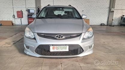 Usata Hyundai i30 90 CV (66 kW) 2011 Grigio Station wagon