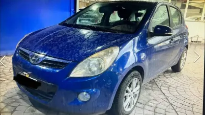 Usata Hyundai i20 Comfort 75 CV (55 kW) 2011 Bluazzurro Utilitaria