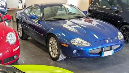 Usata Jaguar XKR Supercharged 363 CV (266 kW) 1999 Blu Coupé