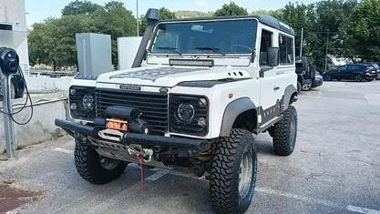 Usata Land Rover Defender 122 CV (89 kW) 1999 SUV