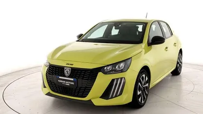 Usata 2024 Peugeot 208 Style Due volumi | 14.300 € (Buon prezzo)