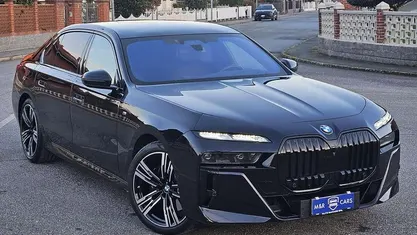 Usata 2023 BMW 740 M Sport Tre volumi | 85.999 € (Super prezzo)