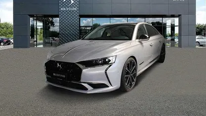 Grigio Nuova 2025 DS Automobiles DS9 Opera Tre volumi | 49.900 € (Ottimo prezzo)