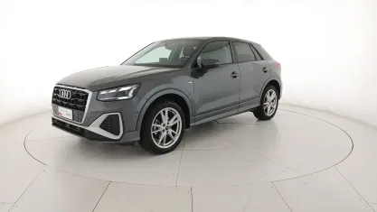Begagnad Audi Q2 S-Line 150 HK (110 kW) 2025 Grå SUV
