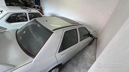 Occasion Ford Sierra 215 ch (158 kW) 1991 Gris Berline