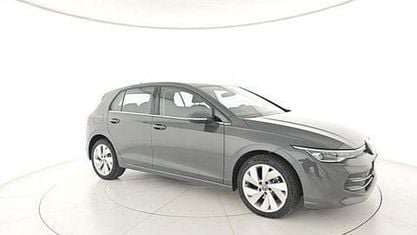 Usata VW Golf VIII Style 150 CV (110 kW) 2025 Grigio Utilitaria